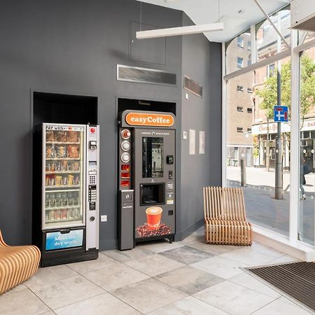 Easyhotel Birmingham Exterior photo