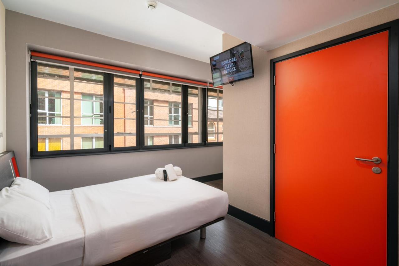 Easyhotel Birmingham Exterior photo
