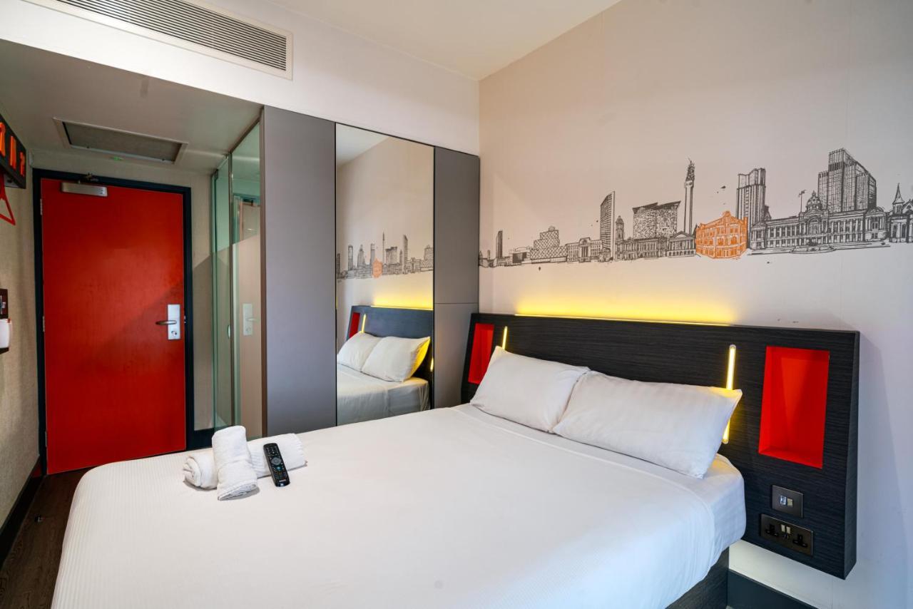 Easyhotel Birmingham Exterior photo