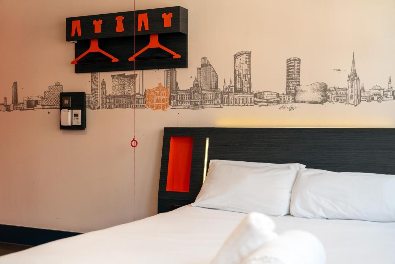 Easyhotel Birmingham Exterior photo