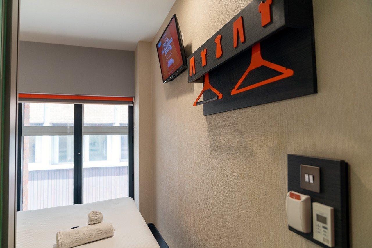 Easyhotel Birmingham Exterior photo